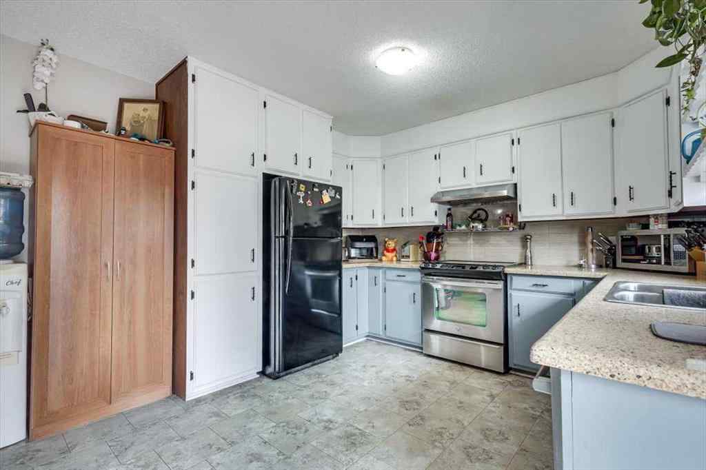 MLS® A2230765 - 20 Larne Place  in Park Place Penhold, Residential