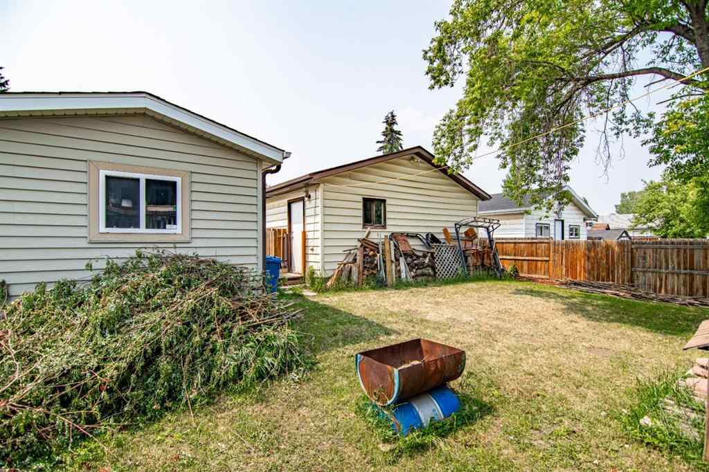 MLS® A2230836 - 44 Oyen Crescent  in Oriole Park Red Deer, Residential