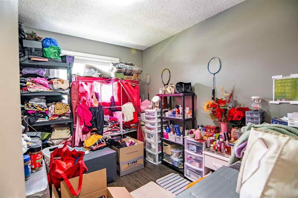 MLS® A2230836 - 44 Oyen Crescent  in Oriole Park Red Deer, Residential