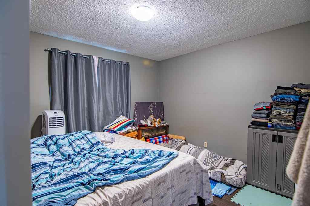 MLS® A2230836 - 44 Oyen Crescent  in Oriole Park Red Deer, Residential