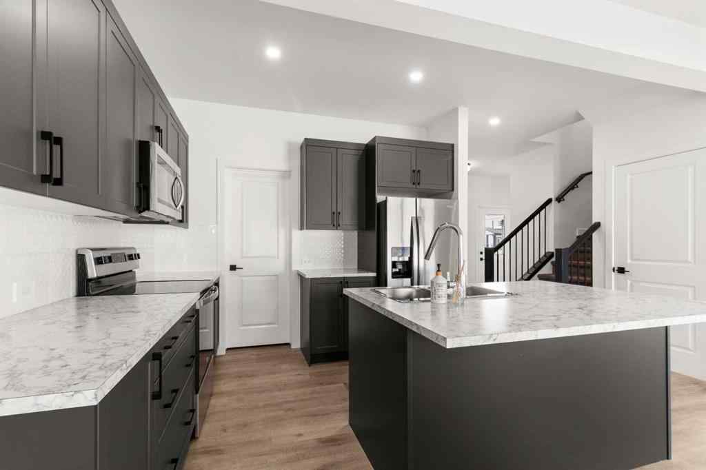 MLS® A2230842 - 66 Henderson Crescent  in Hawkridge Estates Penhold, Residential