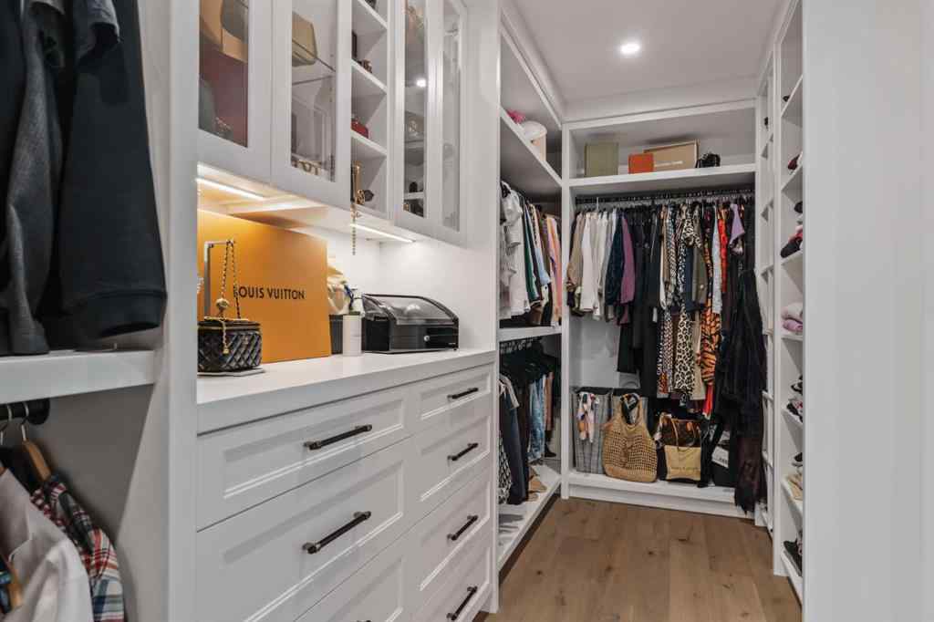 MLS® A2230888 - 110 Lissington Drive SW in North Glenmore Park Calgary, Residential
