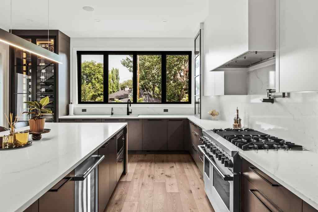 MLS® A2230888 - 110 Lissington Drive SW in North Glenmore Park Calgary, Residential