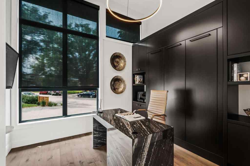 MLS® A2230888 - 110 Lissington Drive SW in North Glenmore Park Calgary, Residential