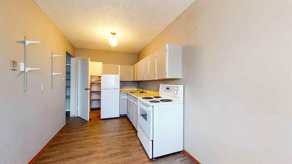 MLS® A2230893 - 1741 14 Avenue SE in Crestwood-Norwood Medicine Hat, Multi-Family