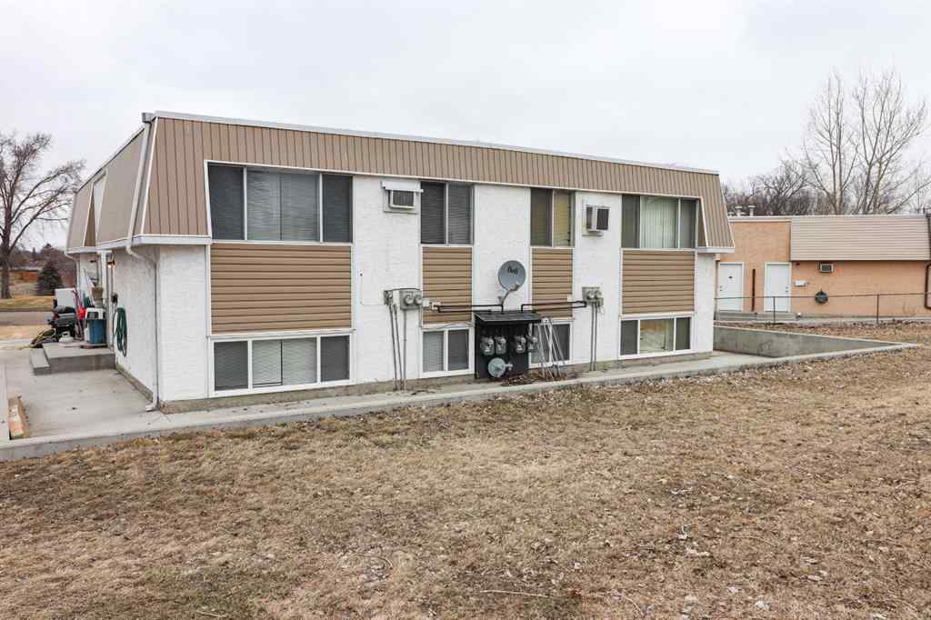 MLS® A2230893 - 1741 14 Avenue SE in Crestwood-Norwood Medicine Hat, Multi-Family