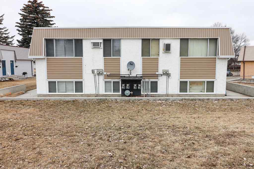 MLS® A2230893 - 1741 14 Avenue SE in Crestwood-Norwood Medicine Hat, Multi-Family