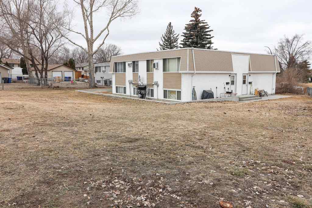 MLS® A2230893 - 1741 14 Avenue SE in Crestwood-Norwood Medicine Hat, Multi-Family