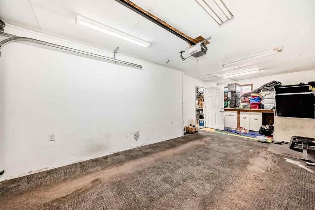 MLS® A2230901 - 53 Wakefield Drive SW in Westgate Calgary, Residential