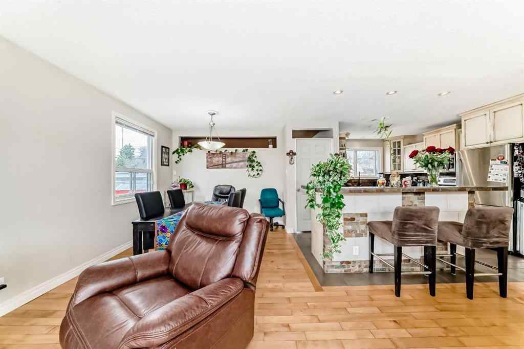 MLS® A2230901 - 53 Wakefield Drive SW in Westgate Calgary, Residential