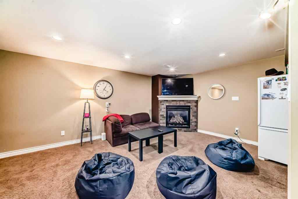 MLS® A2230901 - 53 Wakefield Drive SW in Westgate Calgary, Residential