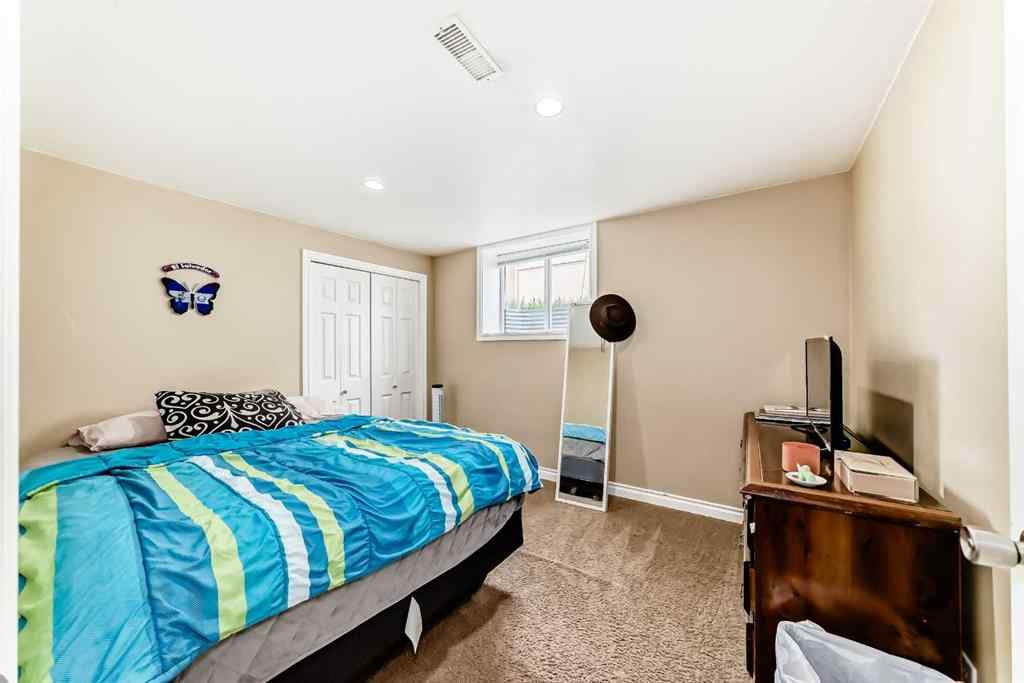 MLS® A2230901 - 53 Wakefield Drive SW in Westgate Calgary, Residential