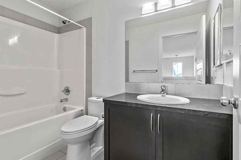 MLS® A2230916 - 6 Drake Landing Gate  in Drake Landing Okotoks, Residential
