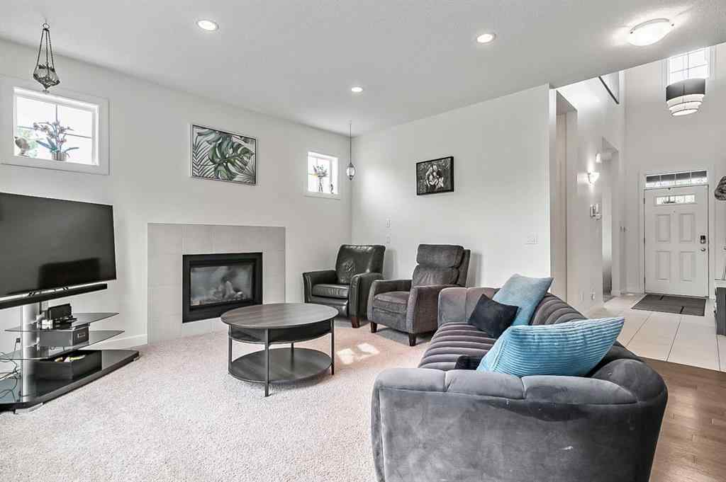 MLS® A2230916 - 6 Drake Landing Gate  in Drake Landing Okotoks, Residential