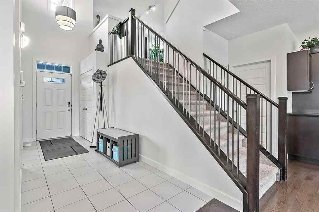 MLS® A2230916 - 6 Drake Landing Gate  in Drake Landing Okotoks, Residential