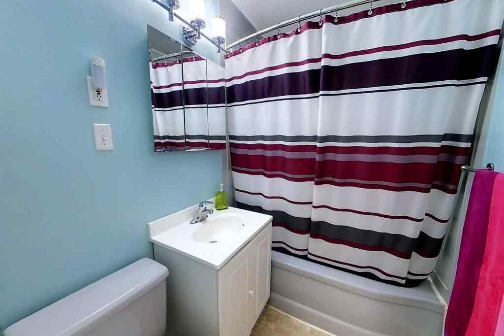 MLS® A2230922 - 4204 6 Avenue  in Edson Edson, Residential
