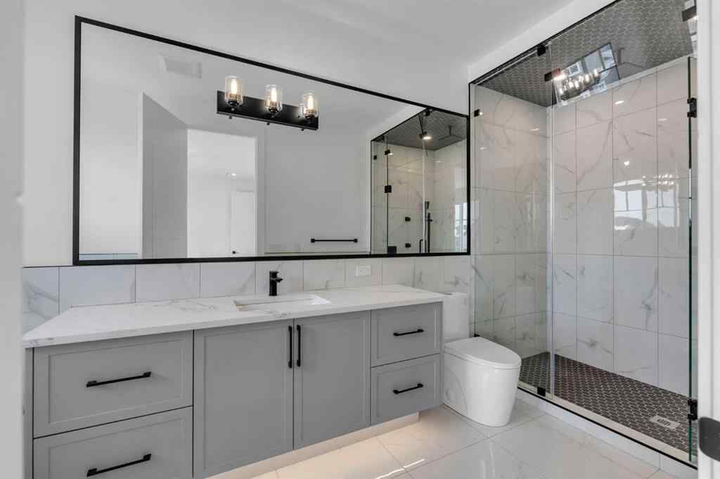 MLS® A2230950 - 223 Kinniburgh Loop  in Kinniburgh South Chestermere, Residential