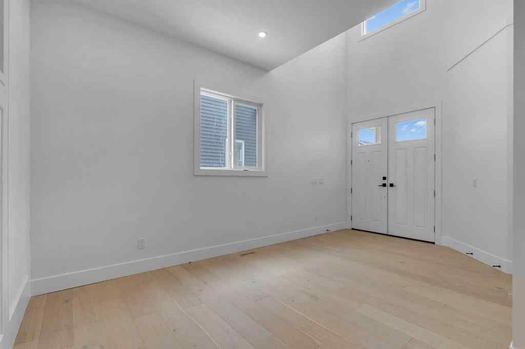 MLS® A2230950 - 223 Kinniburgh Loop  in Kinniburgh South Chestermere, Residential