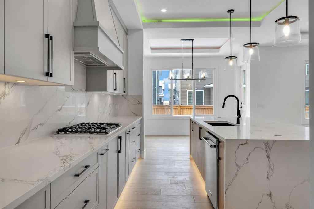 MLS® A2230950 - 223 Kinniburgh Loop  in Kinniburgh South Chestermere, Residential