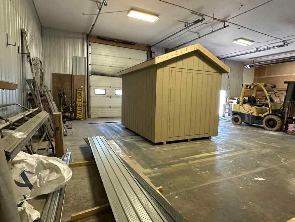MLS® A2230951 - 6002 60 Avenue  in NONE Taber, Commercial