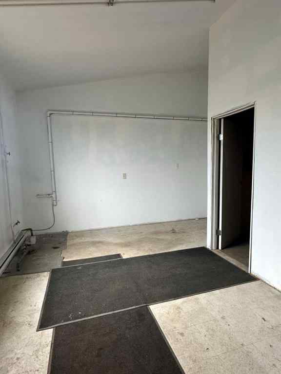 MLS® A2230951 - 6002 60 Avenue  in NONE Taber, Commercial