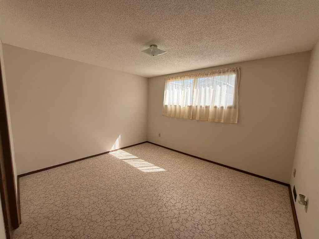 MLS® A2230953 - 7331 & 7329 Huntertown Crescent NW in Huntington Hills Calgary, Residential
