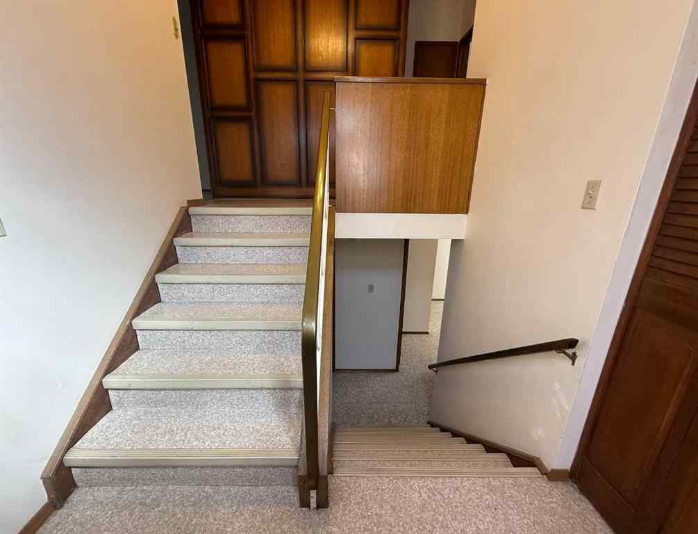 MLS® A2230953 - 7331 & 7329 Huntertown Crescent NW in Huntington Hills Calgary, Residential