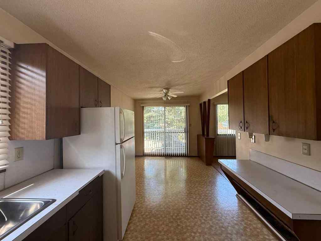 MLS® A2230953 - 7331 & 7329 Huntertown Crescent NW in Huntington Hills Calgary, Residential