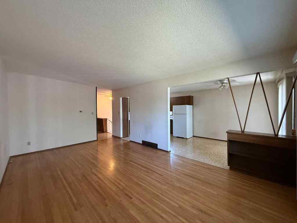 MLS® A2230953 - 7331 & 7329 Huntertown Crescent NW in Huntington Hills Calgary, Residential