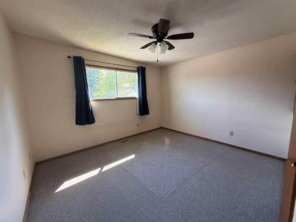 MLS® A2230953 - 7331 & 7329 Huntertown Crescent NW in Huntington Hills Calgary, Residential