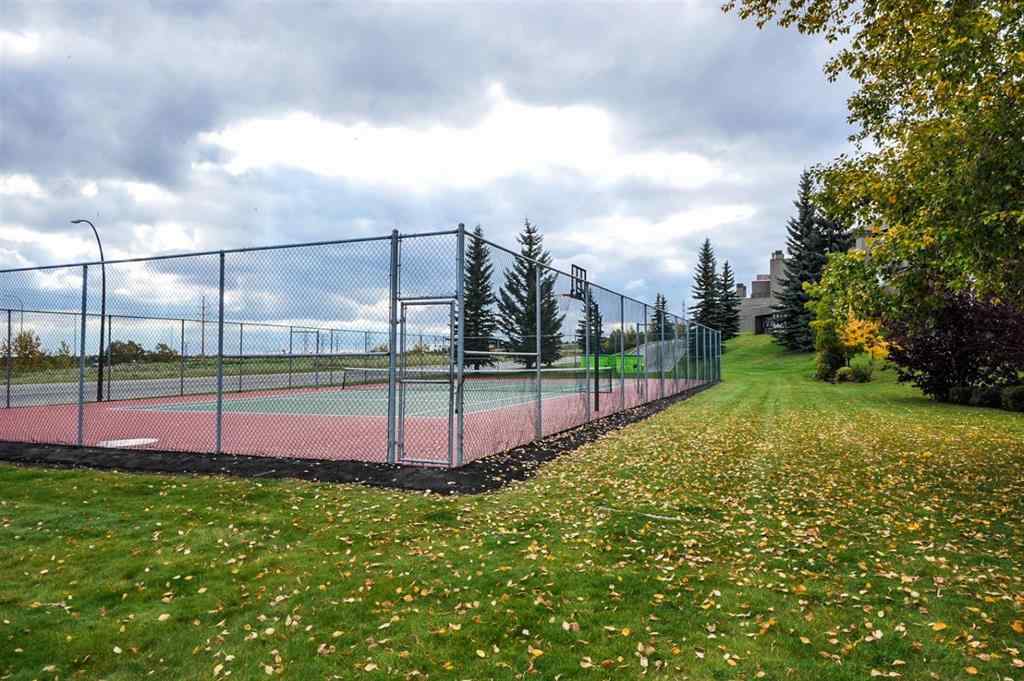 MLS® A2230989 - Unit #7 304 Village Mews SW in Patterson Calgary, Residential