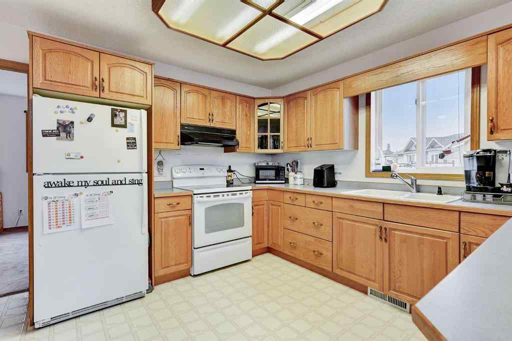 MLS® A2231017 - 10816 STERN CRES   in NONE Grande Cache, Residential