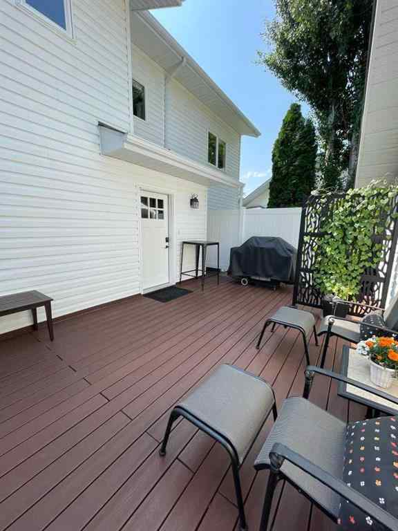 MLS® A2231023 - 24 Evergreen Park Close W in West End Brooks, Residential