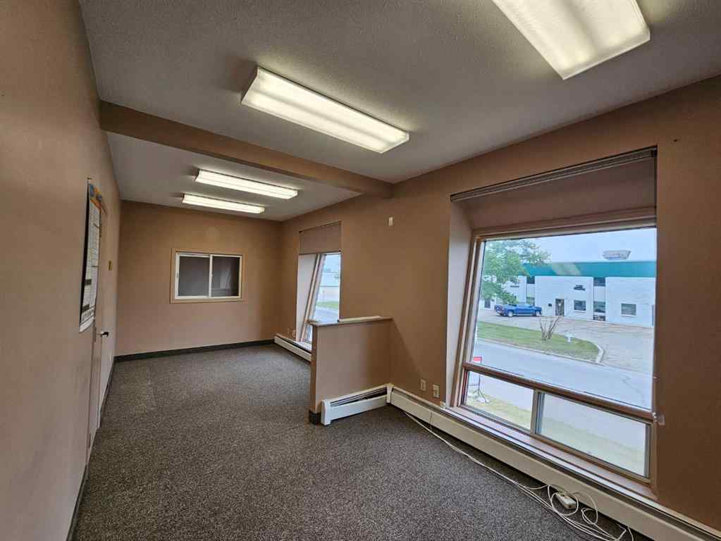 MLS® A2231028 - Unit #1A 7836 49 Avenue  in Northlands Industrial Park Red Deer, Commercial