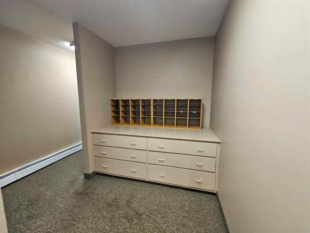 MLS® A2231028 - Unit #1A 7836 49 Avenue  in Northlands Industrial Park Red Deer, Commercial
