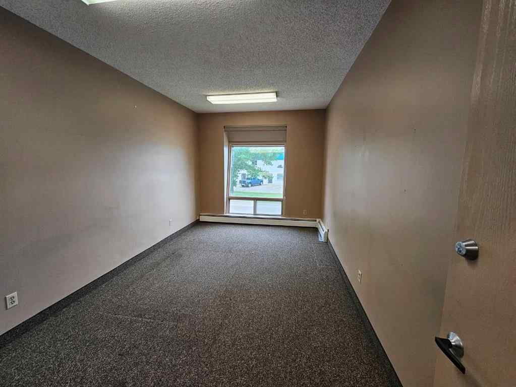 MLS® A2231028 - Unit #1A 7836 49 Avenue  in Northlands Industrial Park Red Deer, Commercial