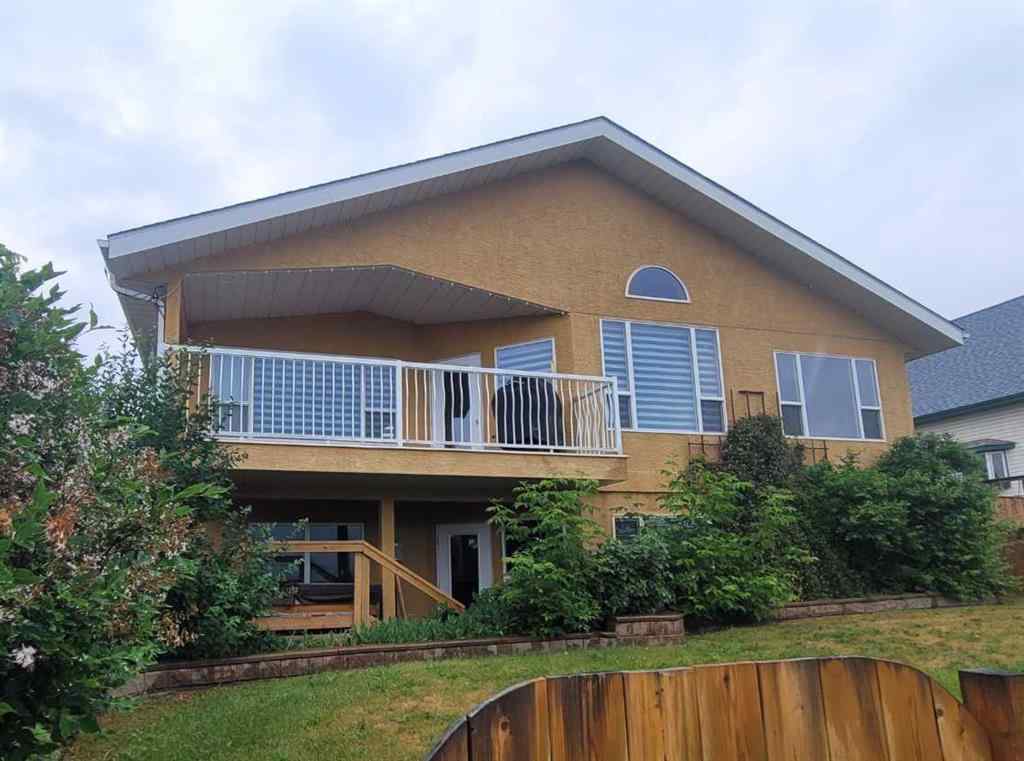 MLS® A2231034 - 10606 90 Street  in Upper West Peace Peace River, Residential