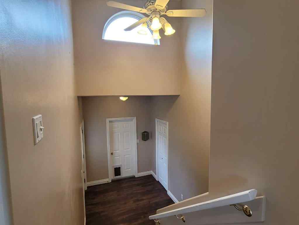 MLS® A2231034 - 10606 90 Street  in Upper West Peace Peace River, Residential