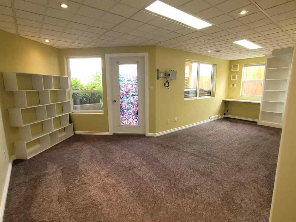 MLS® A2231034 - 10606 90 Street  in Upper West Peace Peace River, Residential
