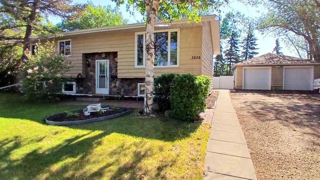 MLS® A2231045 - 3808 49A Avenue  in South Innisfail Innisfail, Residential