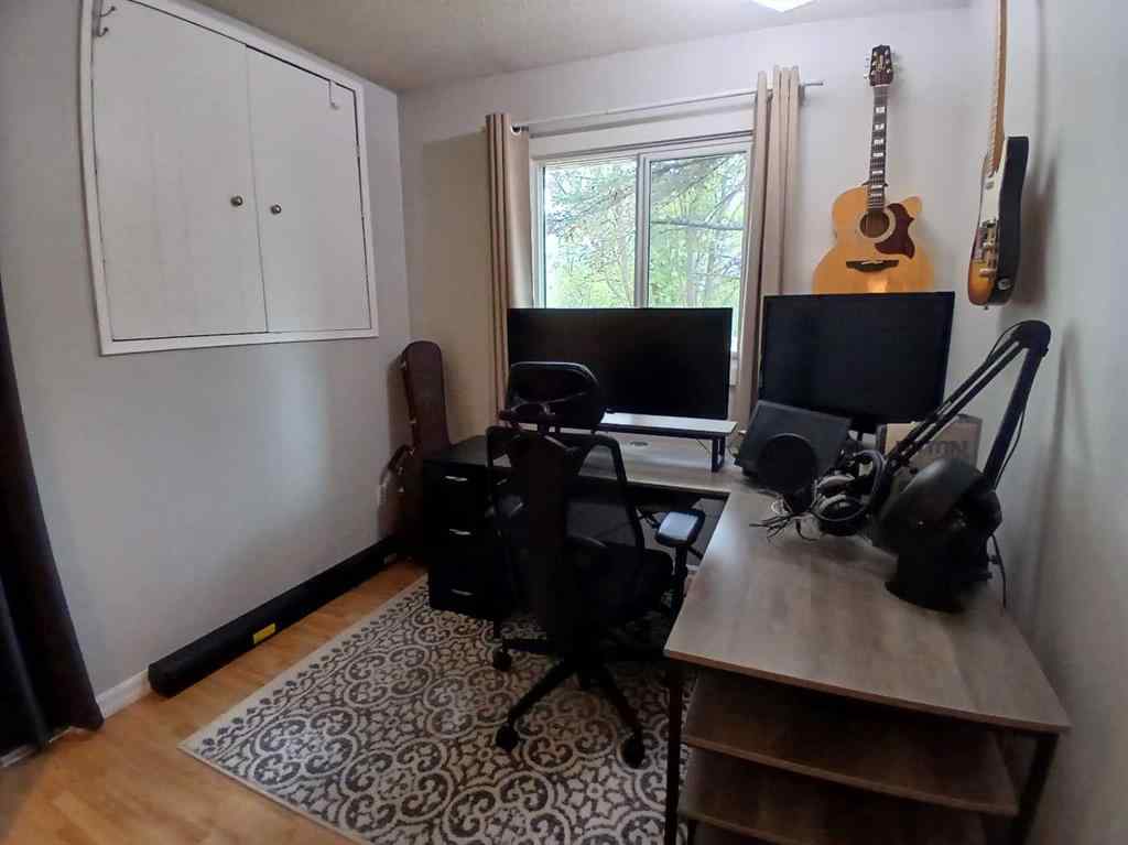 MLS® A2231045 - 3808 49A Avenue  in South Innisfail Innisfail, Residential