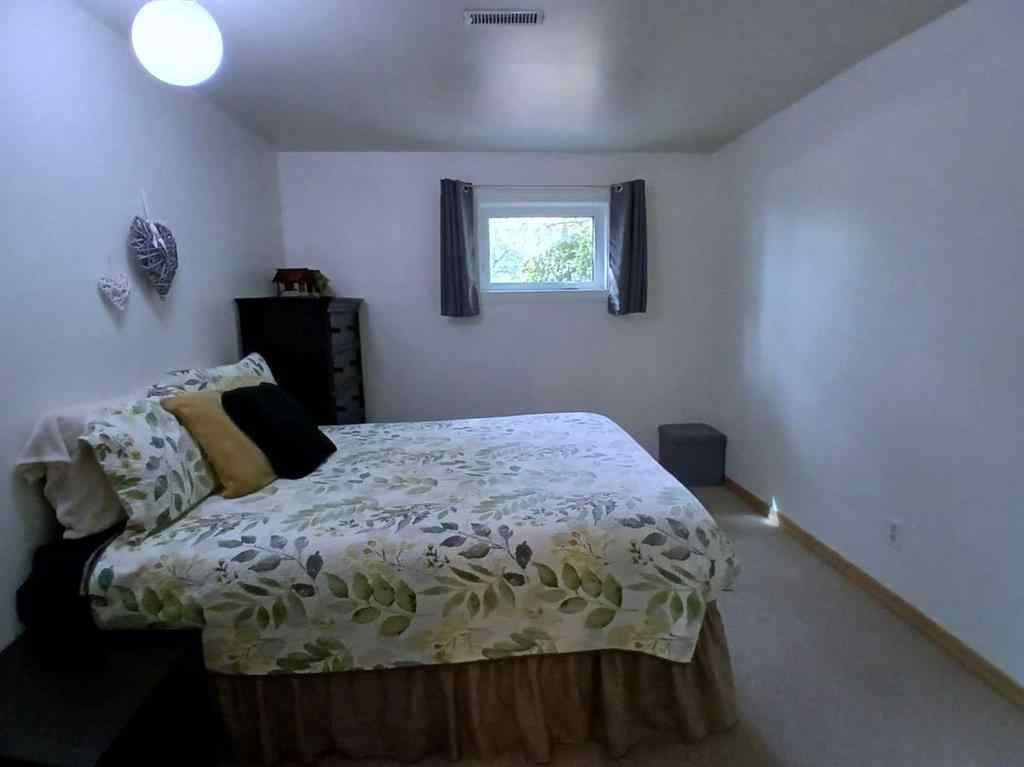MLS® A2231045 - 3808 49A Avenue  in South Innisfail Innisfail, Residential