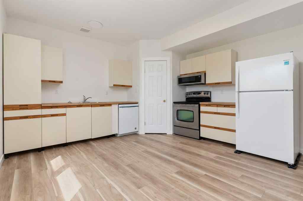 MLS® A2231057 - Unit #A 5205 52 Ave   in Sparling Camrose, Residential