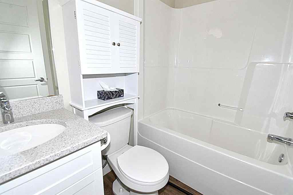 MLS® A2231086 - Unit #306 499 Meadow Lake Court E in Meadowbrook Brooks, Residential
