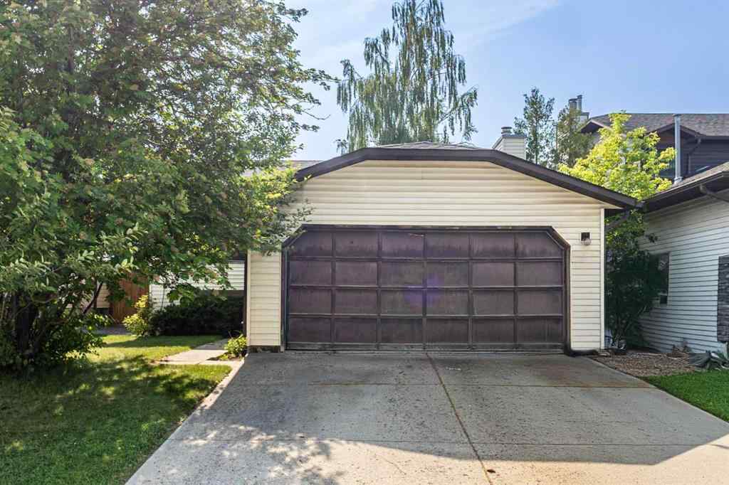 MLS® A2231092 - 92 Ventura Way NE in Vista Heights Calgary, Residential