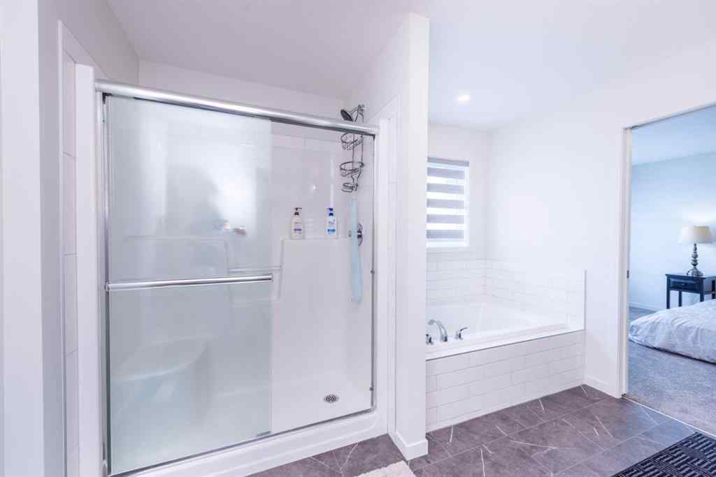 MLS® A2231093 - 340 Magnolia Crescent SE in Mahogany Calgary, Residential