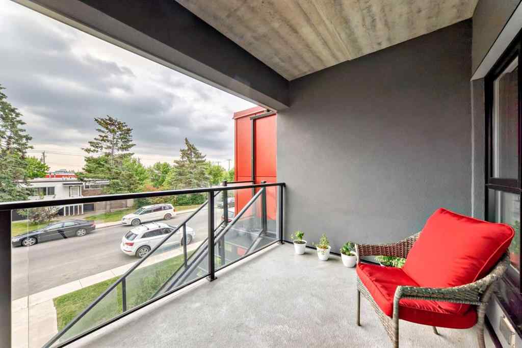 MLS® A2231094 - Unit #106 1629 38 Street SW in Rosscarrock Calgary, Residential