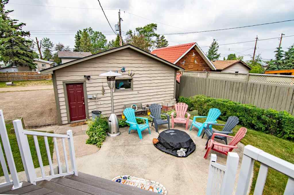 MLS® A2231160 - 5014 43 Street  in Cottage Area Sylvan Lake, Residential