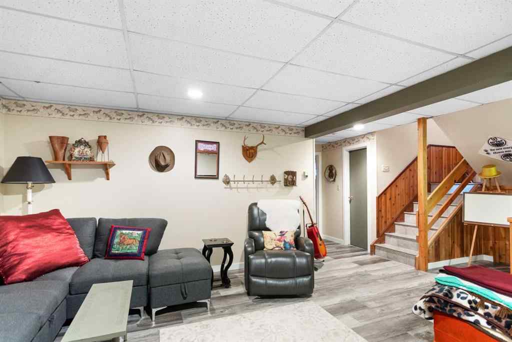MLS® A2231160 - 5014 43 Street  in Cottage Area Sylvan Lake, Residential