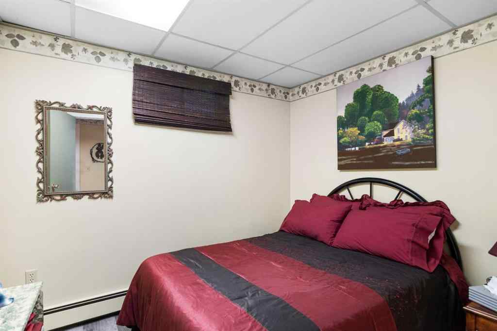 MLS® A2231160 - 5014 43 Street  in Cottage Area Sylvan Lake, Residential